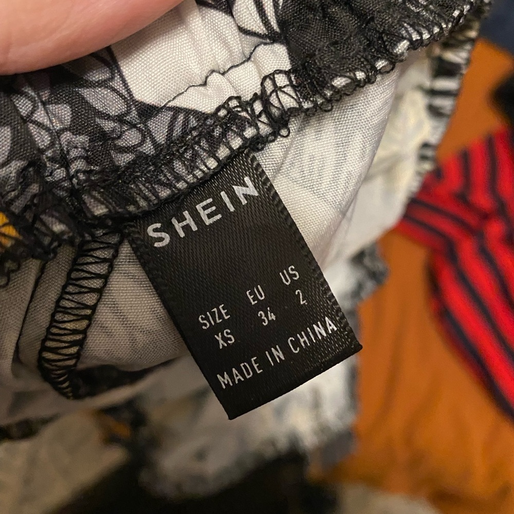 Fun pants! - Picture 2 of 3